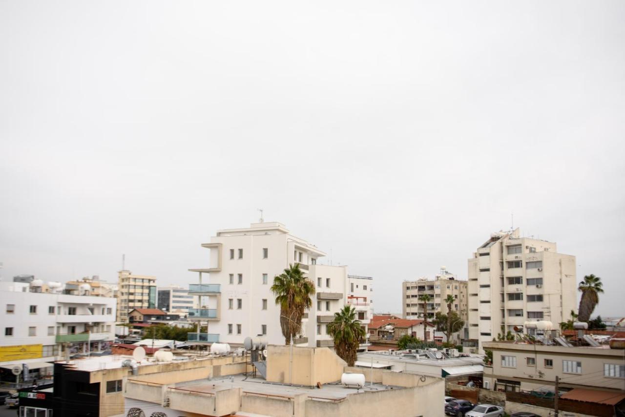 Callisto 3 Bedroom Apartment Larnaca Buitenkant foto